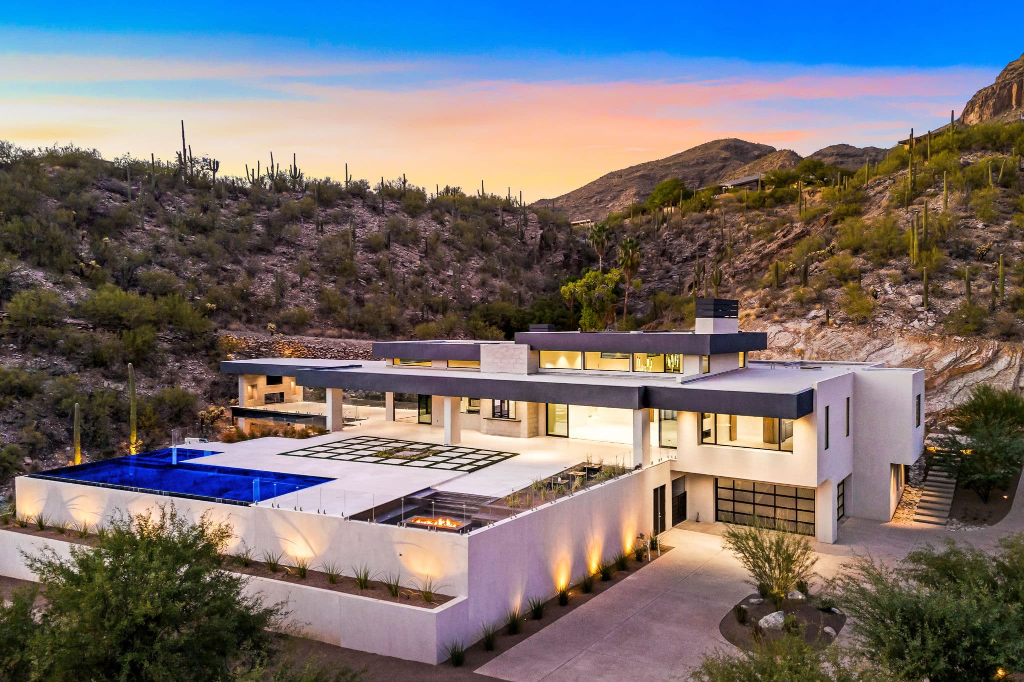 Phoenix Luxe property interior
